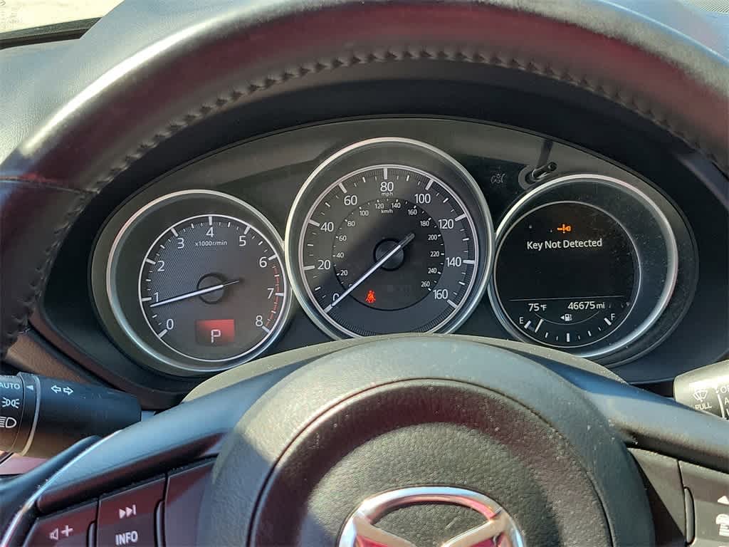 Vehicle image 22 of 31