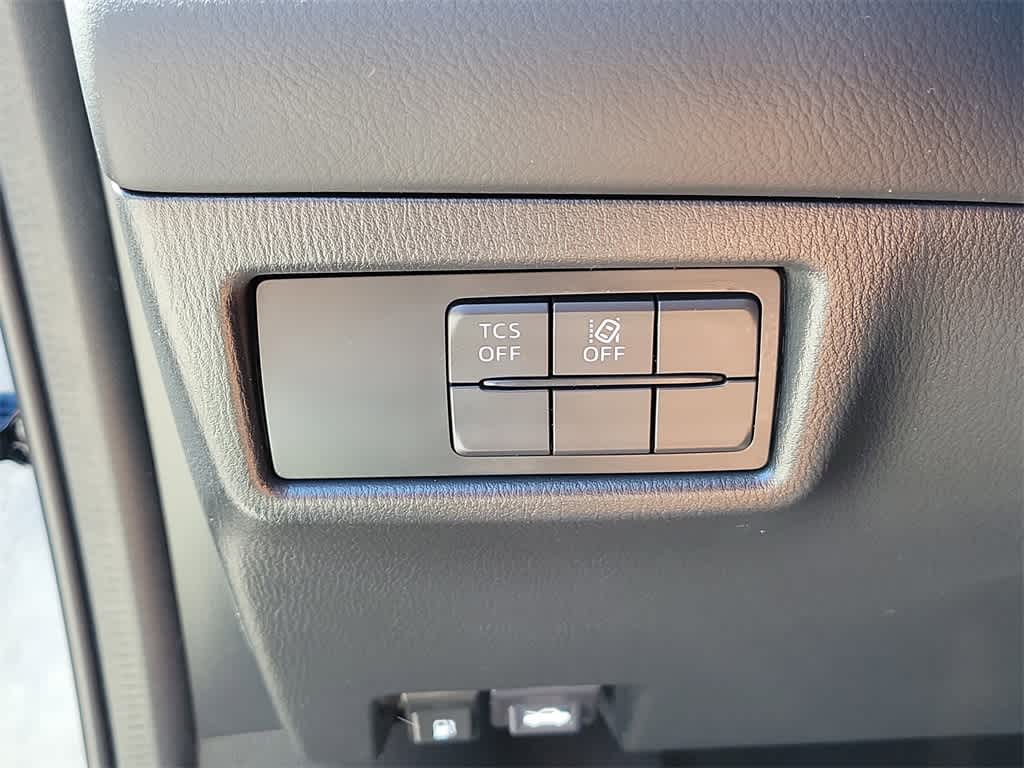 Vehicle image 20 of 31