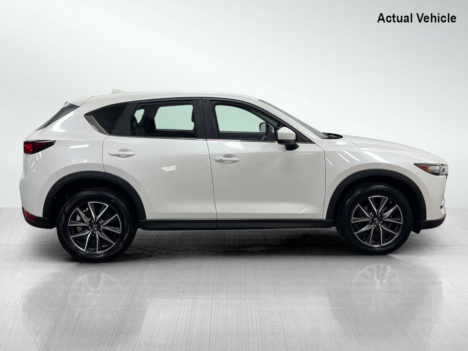 Vehicle image 7 of 34