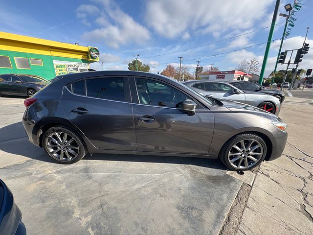 2018 Mazda Mazda3 Touring