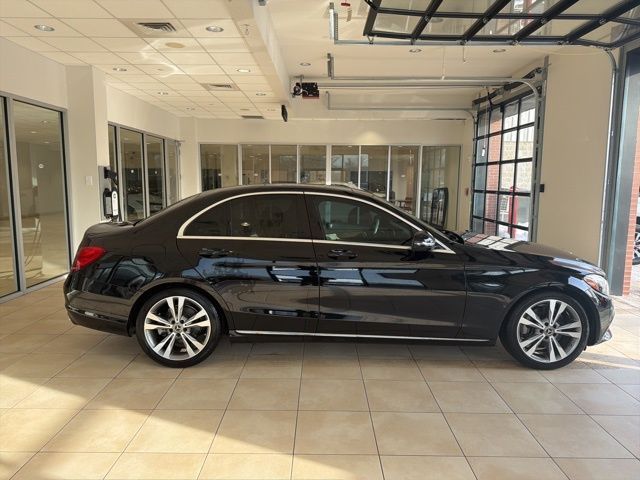 2018 Mercedes-Benz C-Class 300