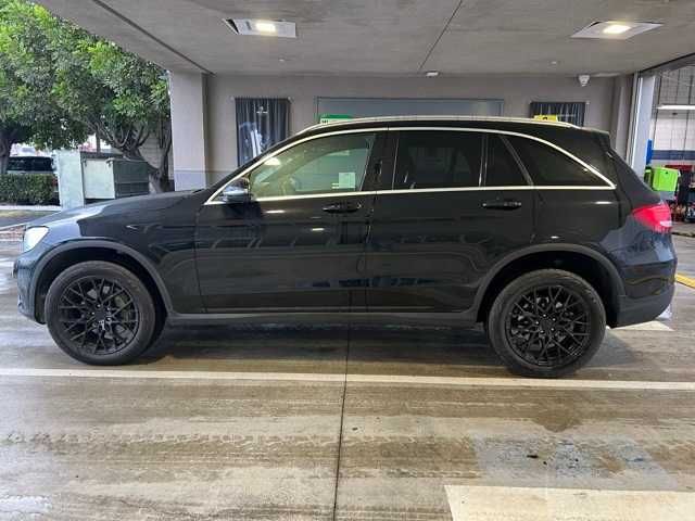 2018 Mercedes-Benz GLC 300