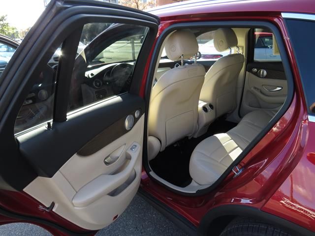 2018 Mercedes-Benz GLC 300