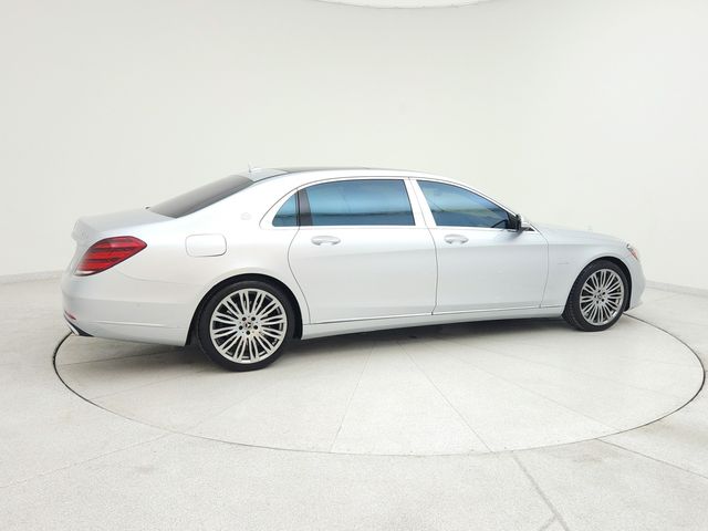 2018 Mercedes-Benz S-Class Maybach 560