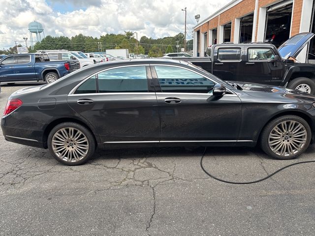 2018 Mercedes-Benz S-Class 560