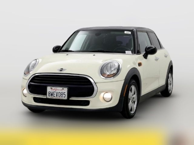 2018 MINI Cooper Hardtop Base