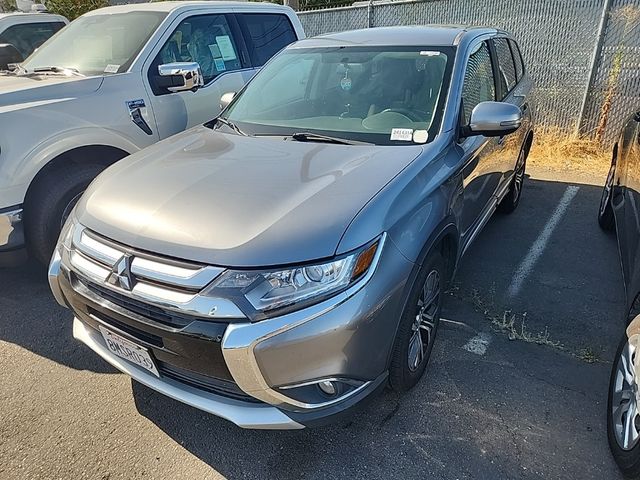 2018 Mitsubishi Outlander SE