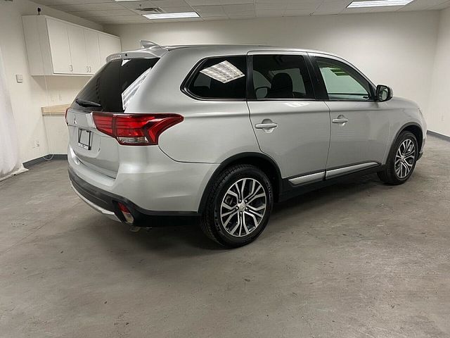 2018 Mitsubishi Outlander SE