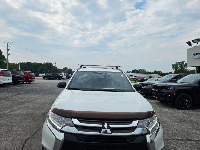 2018 Mitsubishi Outlander LE