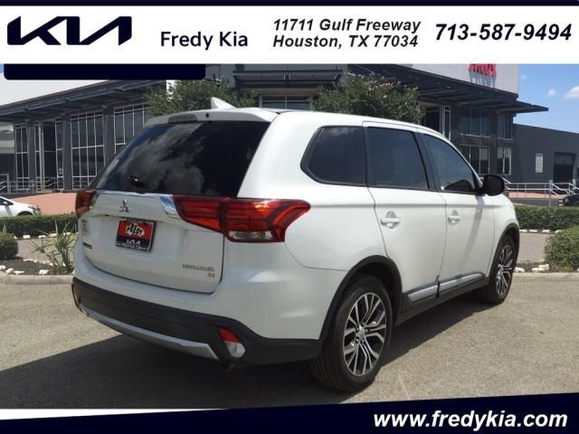 2018 Mitsubishi Outlander SE