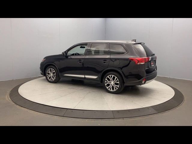 2018 Mitsubishi Outlander SE