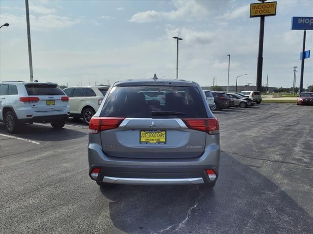 2018 Mitsubishi Outlander ES