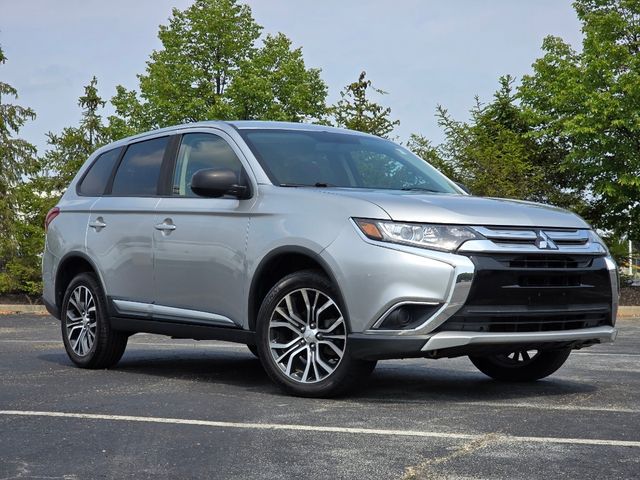 2018 Mitsubishi Outlander ES