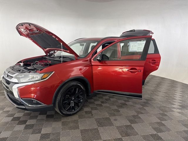 2018 Mitsubishi Outlander LE