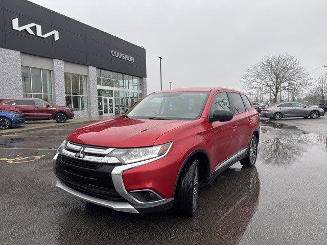 2018 Mitsubishi Outlander ES