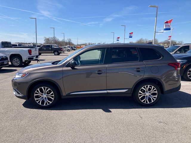 2018 Mitsubishi Outlander ES