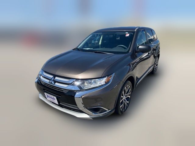 2018 Mitsubishi Outlander ES
