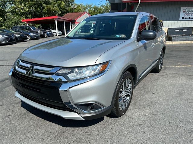 2018 Mitsubishi Outlander ES