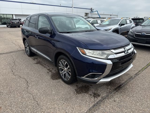 2018 Mitsubishi Outlander ES