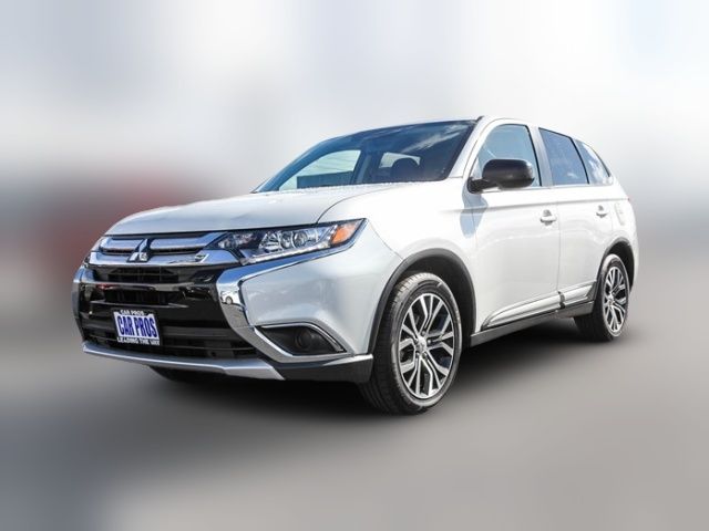 2018 Mitsubishi Outlander ES