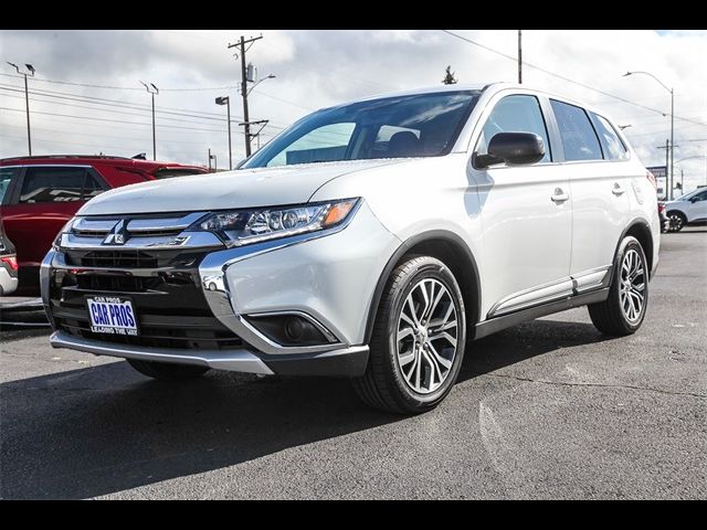 2018 Mitsubishi Outlander ES