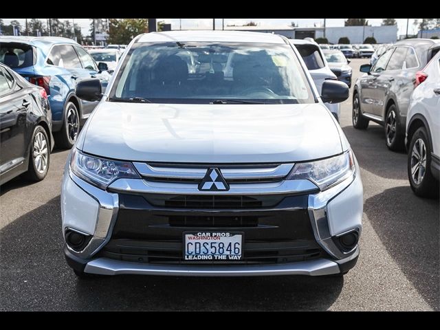 2018 Mitsubishi Outlander ES