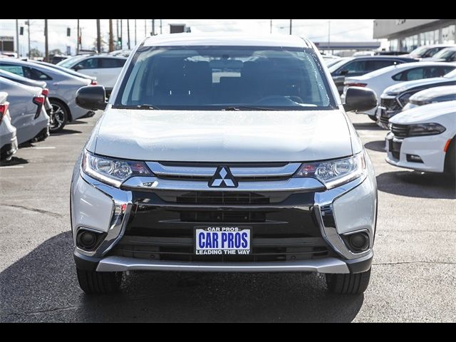 2018 Mitsubishi Outlander ES