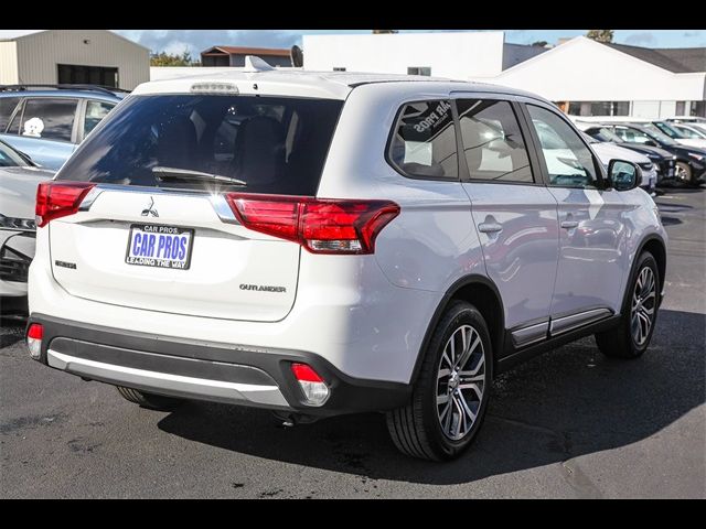 2018 Mitsubishi Outlander ES