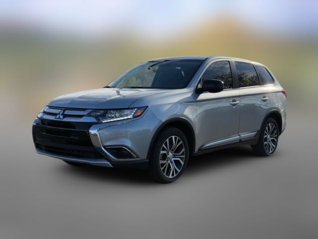 2018 Mitsubishi Outlander ES