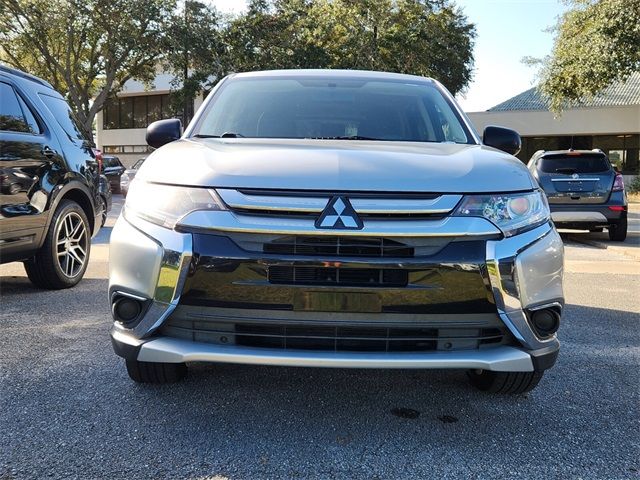 2018 Mitsubishi Outlander ES