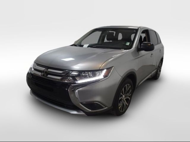 2018 Mitsubishi Outlander ES