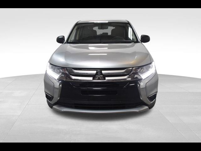 2018 Mitsubishi Outlander ES