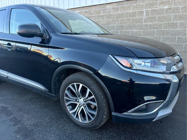 2018 Mitsubishi Outlander ES