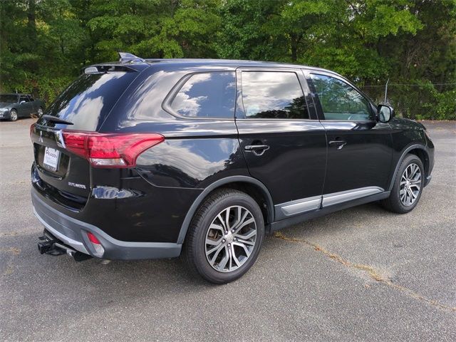 2018 Mitsubishi Outlander ES