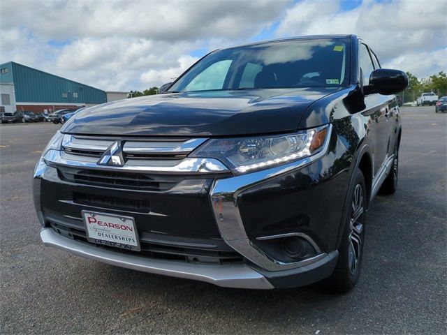 2018 Mitsubishi Outlander ES