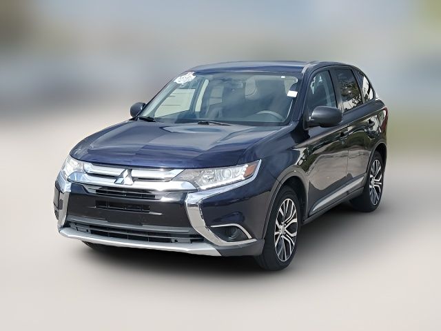 2018 Mitsubishi Outlander ES