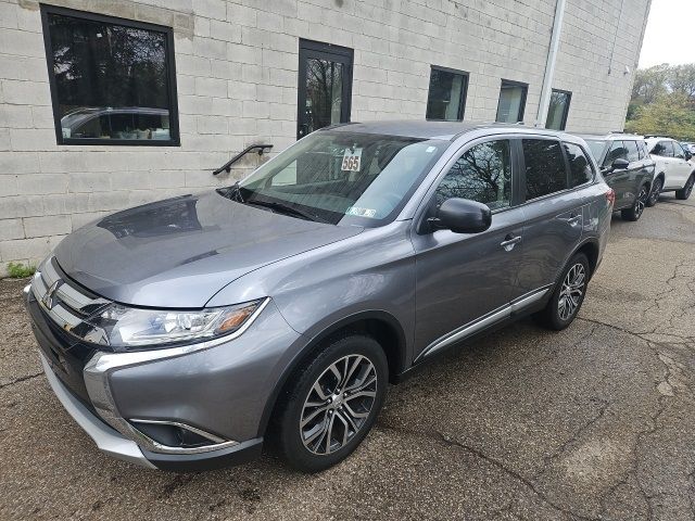 2018 Mitsubishi Outlander ES