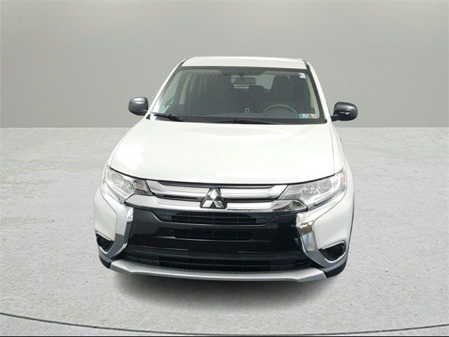 2018 Mitsubishi Outlander ES