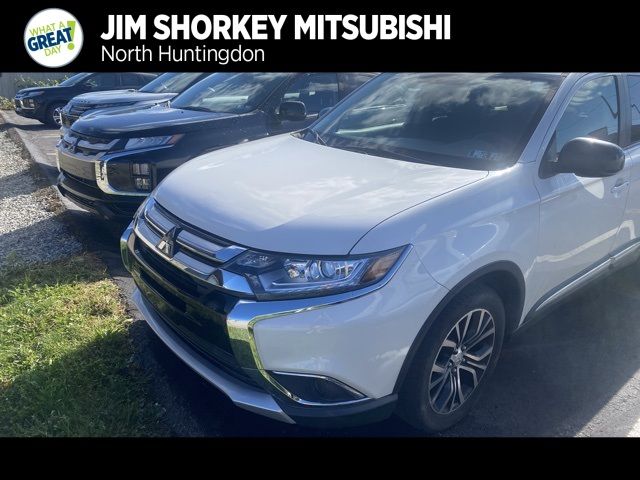 2018 Mitsubishi Outlander ES