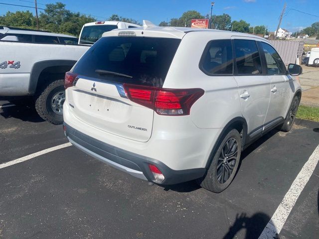 2018 Mitsubishi Outlander ES