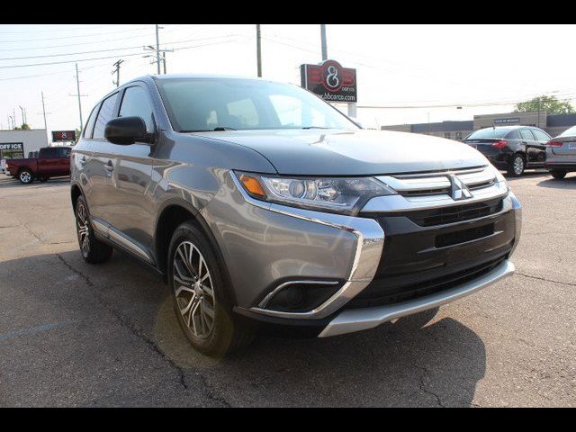 2018 Mitsubishi Outlander ES