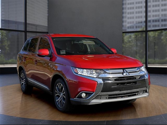 2018 Mitsubishi Outlander ES