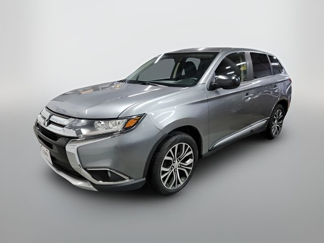 2018 Mitsubishi Outlander ES