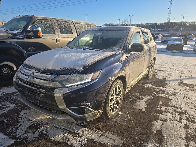 2018 Mitsubishi Outlander ES