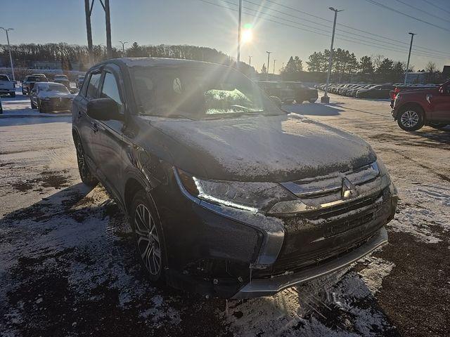 2018 Mitsubishi Outlander ES