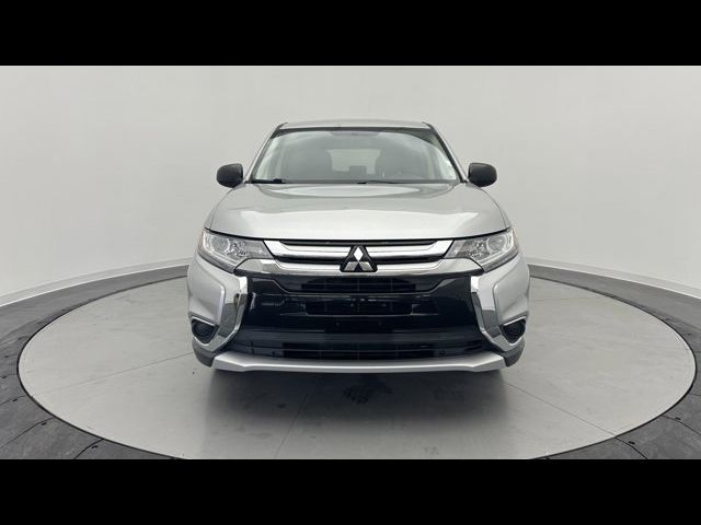 2018 Mitsubishi Outlander ES