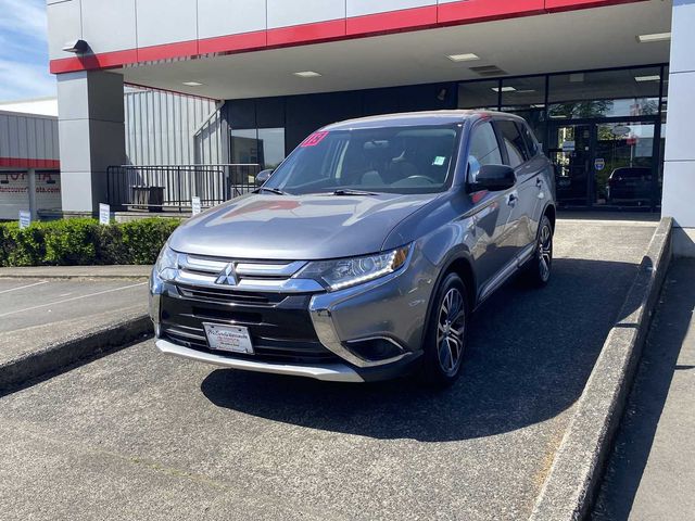 2018 Mitsubishi Outlander ES