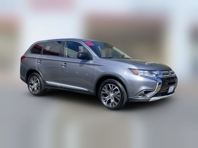 2018 Mitsubishi Outlander ES