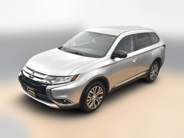 2018 Mitsubishi Outlander ES