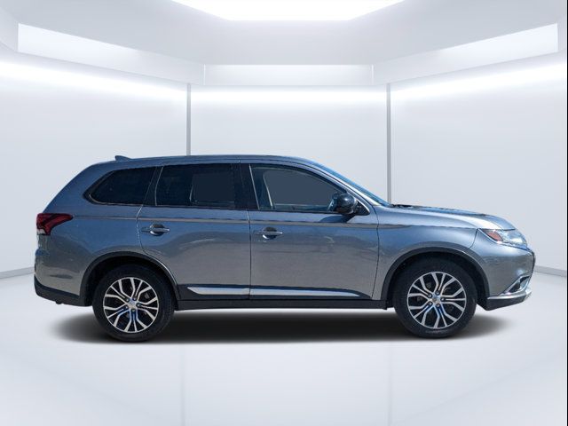 2018 Mitsubishi Outlander ES